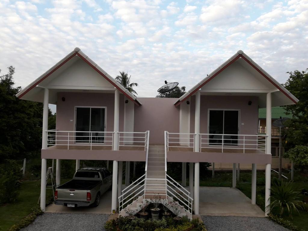 Baan Suan Geb Tawan Hotel Lop Buri Buitenkant foto