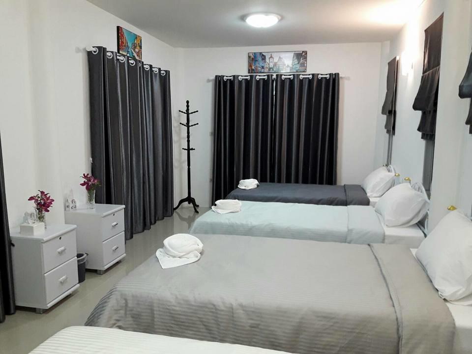 Baan Suan Geb Tawan Hotel Lop Buri Buitenkant foto