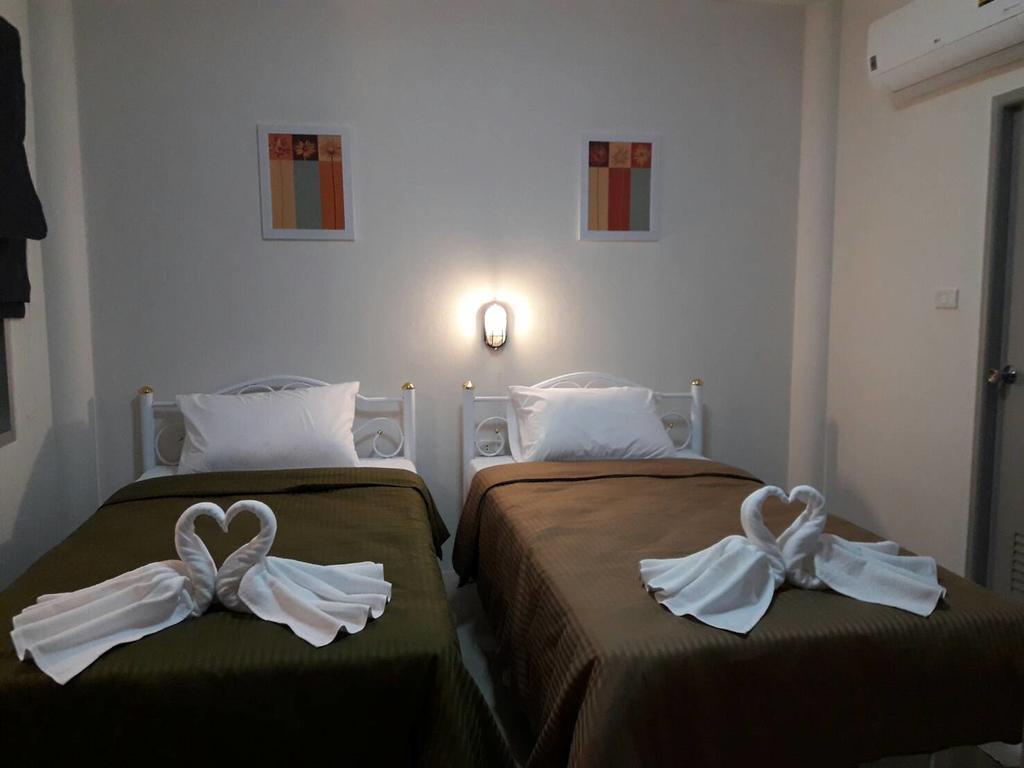Baan Suan Geb Tawan Hotel Lop Buri Buitenkant foto