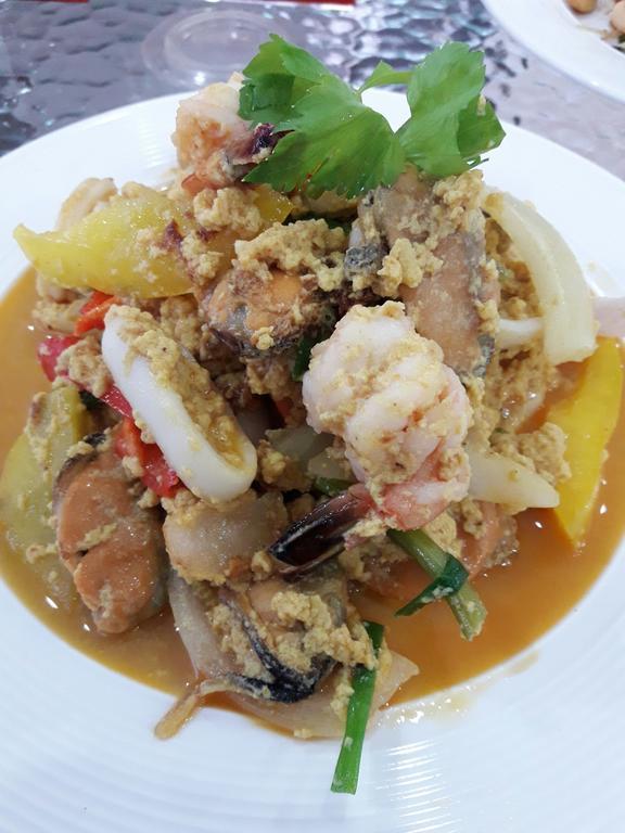 Baan Suan Geb Tawan Hotel Lop Buri Buitenkant foto