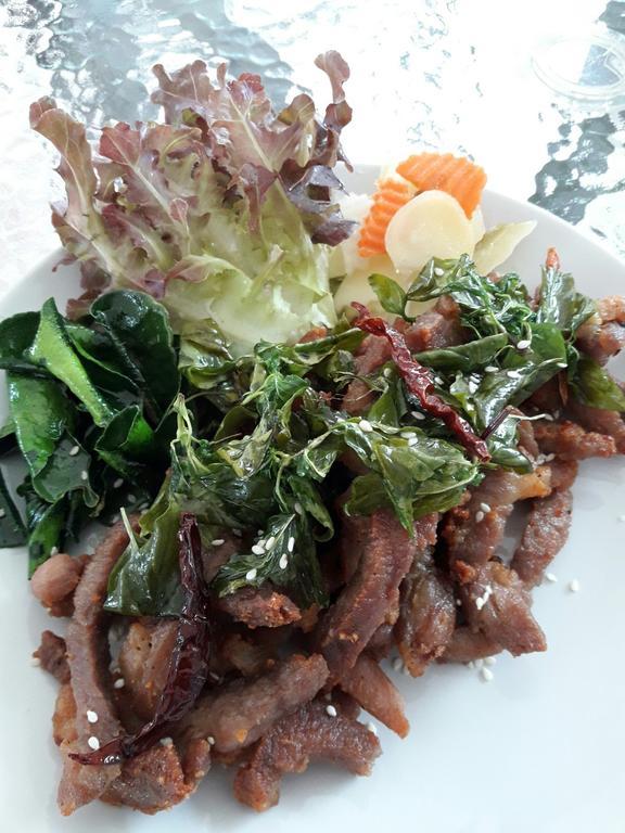 Baan Suan Geb Tawan Hotel Lop Buri Buitenkant foto